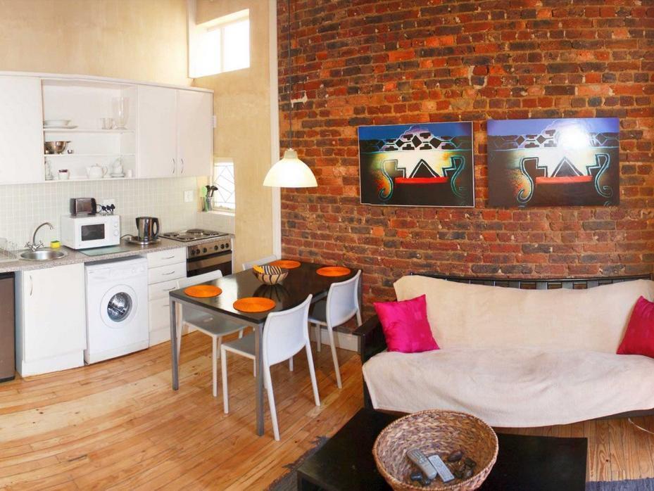 Daddy Long Legs Self Catering Apartments Кейптаун Екстериор снимка